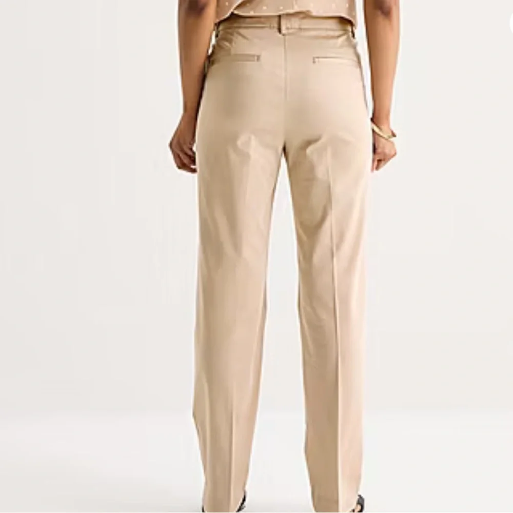 Liz Claiborne Coastal Beige Women's Flare Leg Pants - Size 16